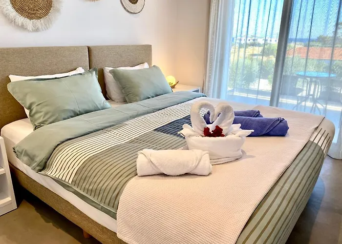 Harmony - 200 M From The Sea * Gennadi