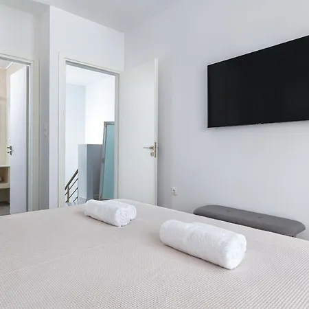 Harmony - 200 M From The Sea Semesterbostad *